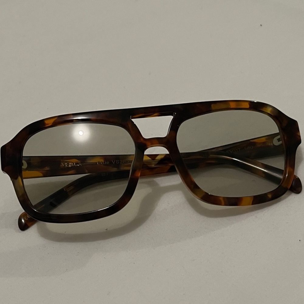 VEHLA Tortoiseshell and Sage Sunglasses